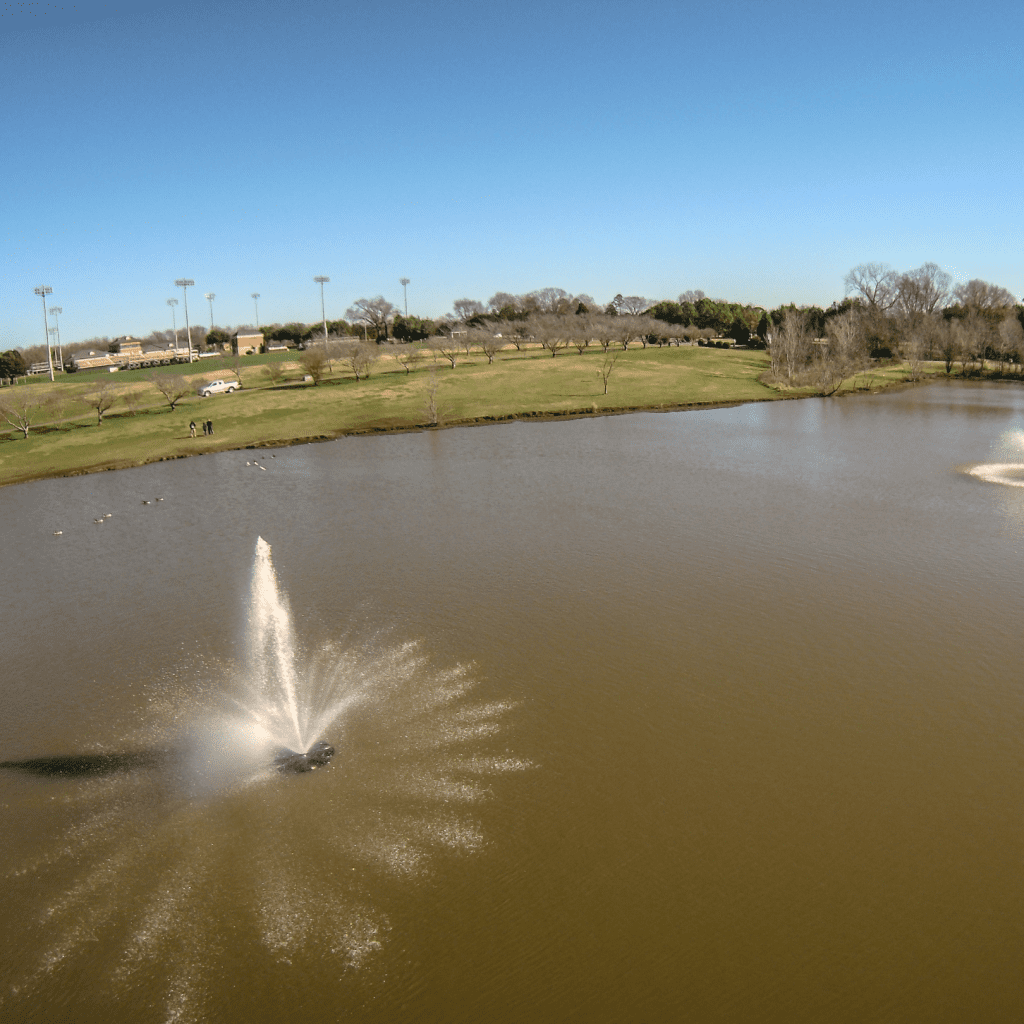 floating fountain aeration system with fountain