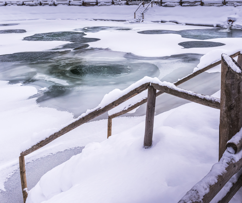 water aeration on lake ice
